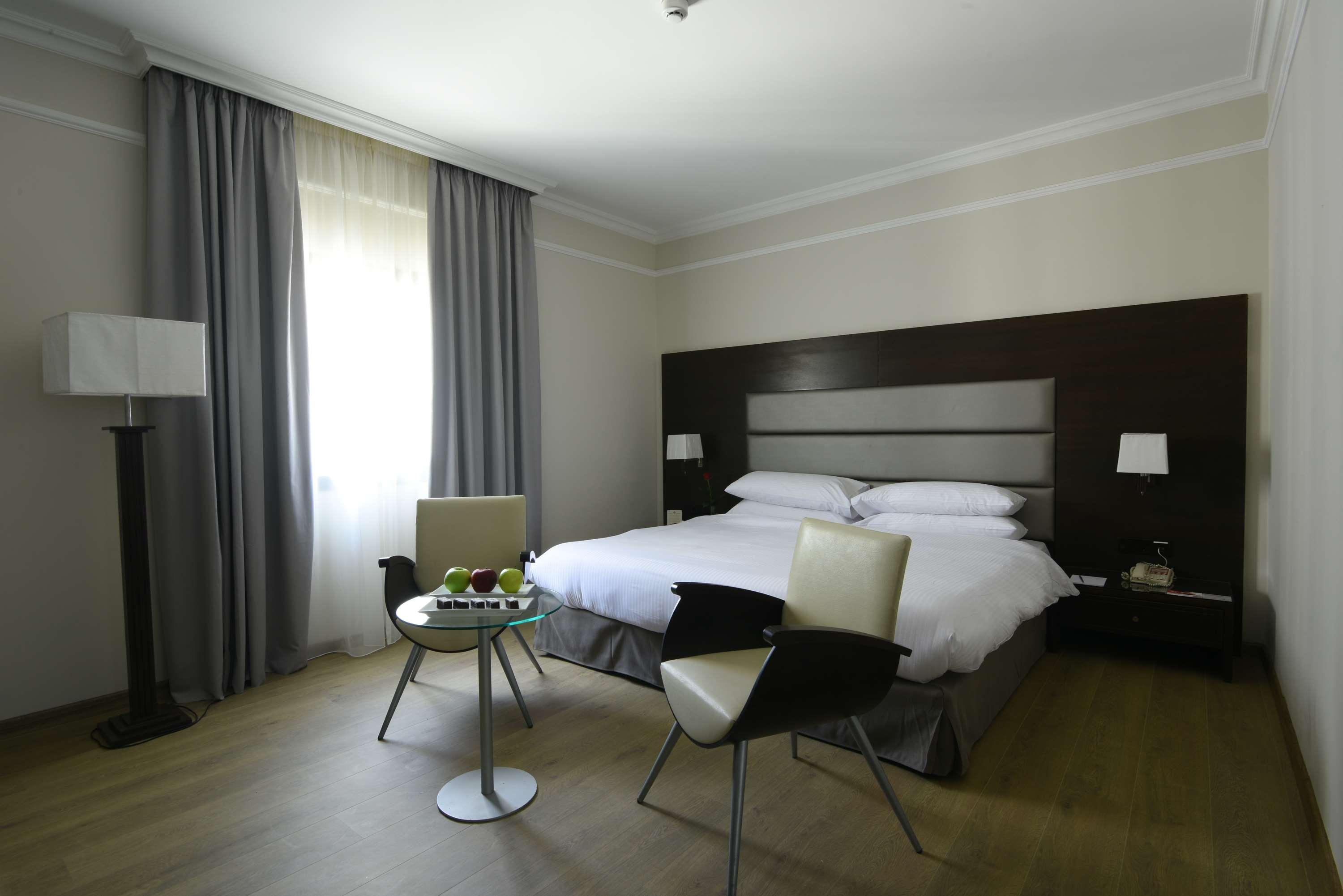 Ramada By Wyndham Downtown Beirut Hotel Ngoại thất bức ảnh
