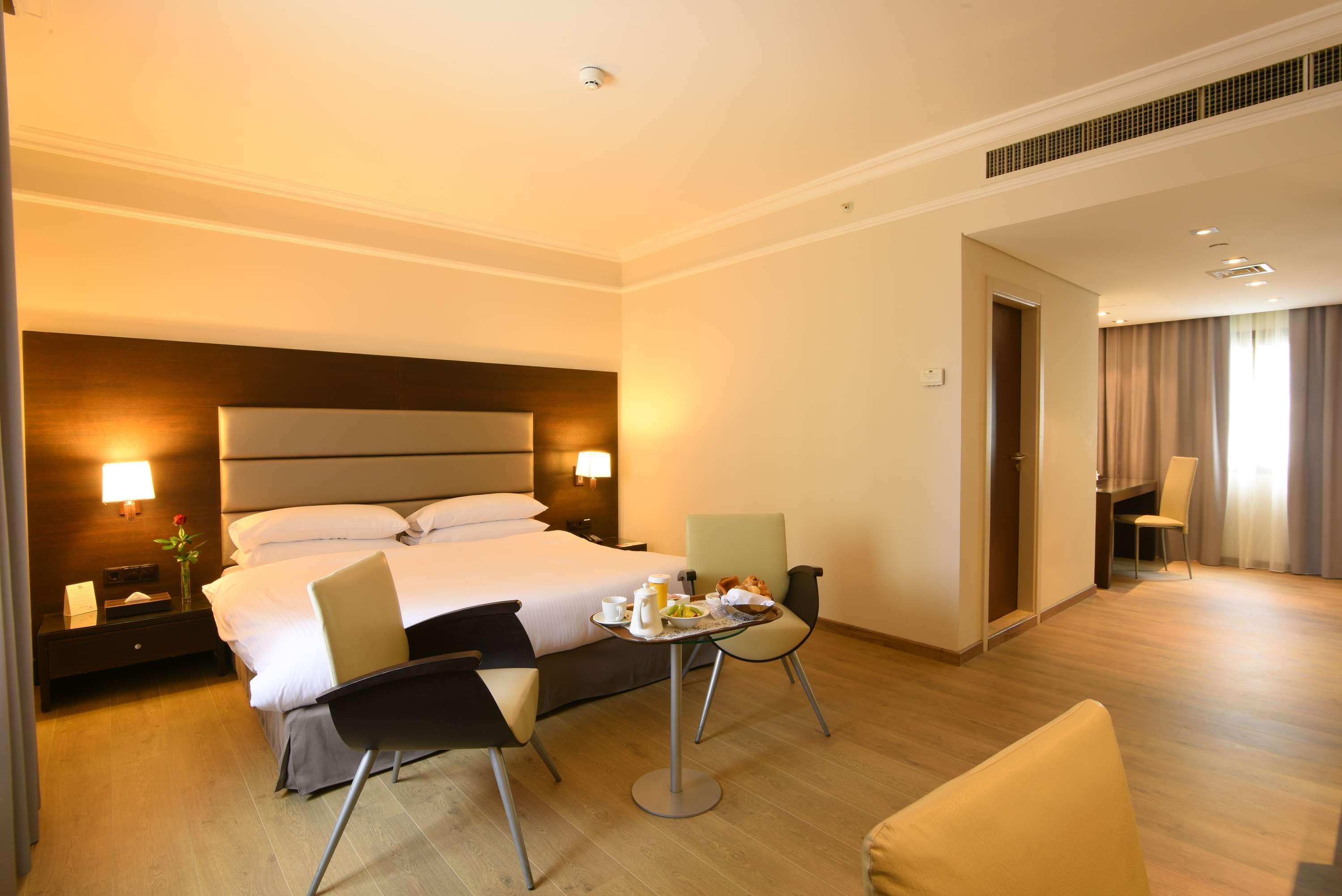 Ramada By Wyndham Downtown Beirut Hotel Ngoại thất bức ảnh