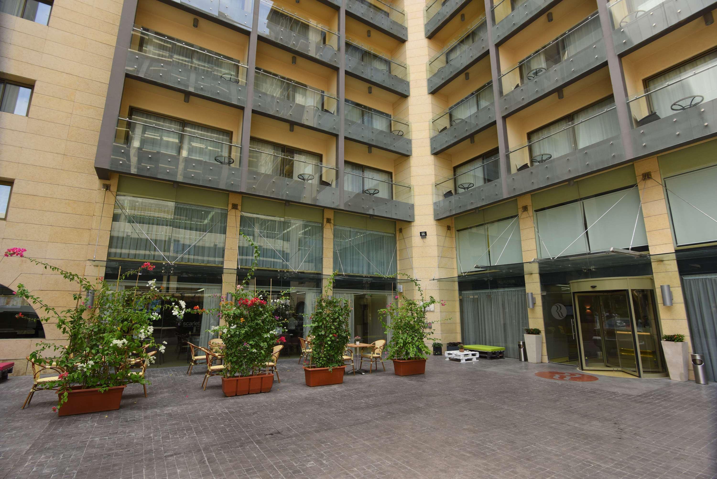 Ramada By Wyndham Downtown Beirut Hotel Ngoại thất bức ảnh