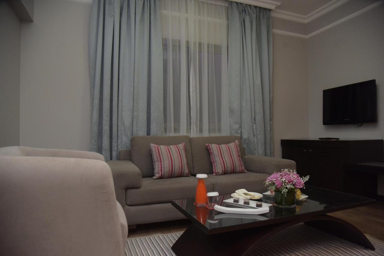 Ramada By Wyndham Downtown Beirut Hotel Ngoại thất bức ảnh
