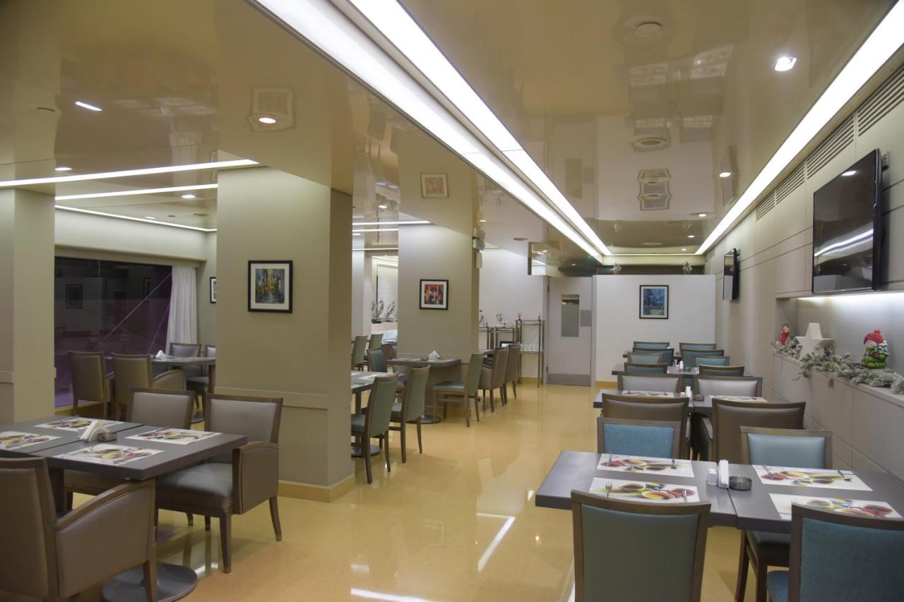 Ramada By Wyndham Downtown Beirut Hotel Ngoại thất bức ảnh