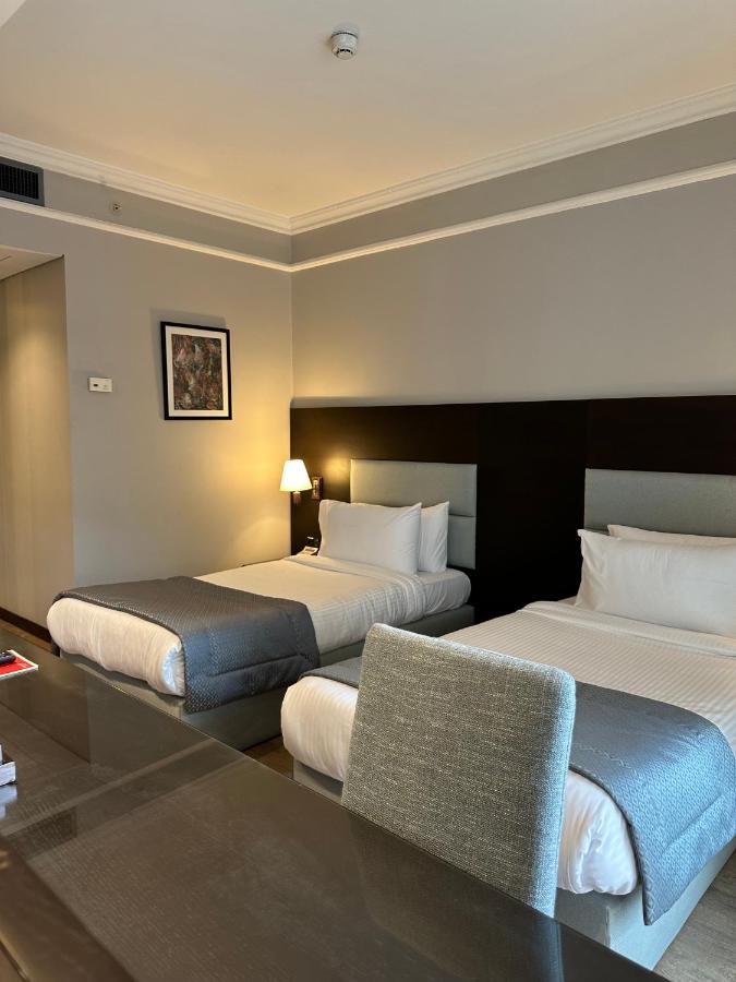 Ramada By Wyndham Downtown Beirut Hotel Ngoại thất bức ảnh