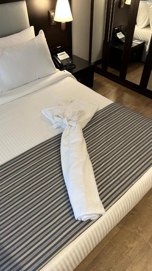 Ramada By Wyndham Downtown Beirut Hotel Ngoại thất bức ảnh