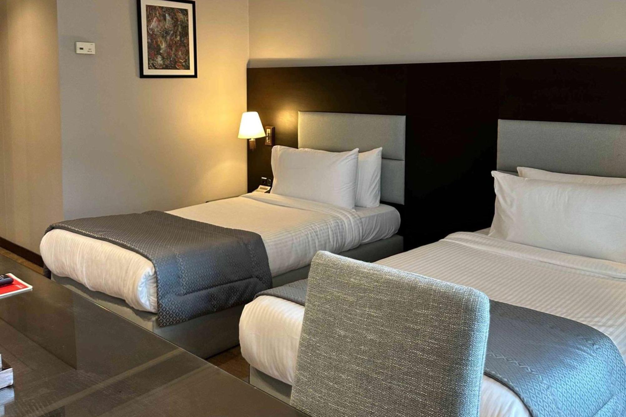 Ramada By Wyndham Downtown Beirut Hotel Ngoại thất bức ảnh