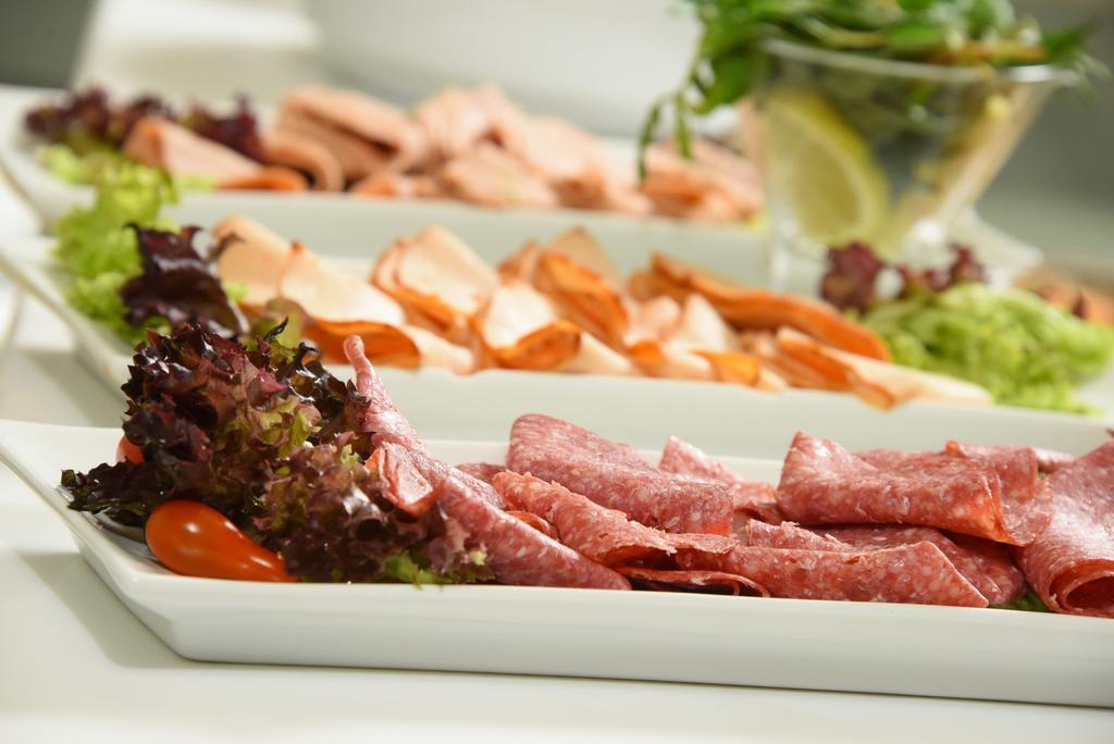 Ramada By Wyndham Downtown Beirut Hotel Ngoại thất bức ảnh